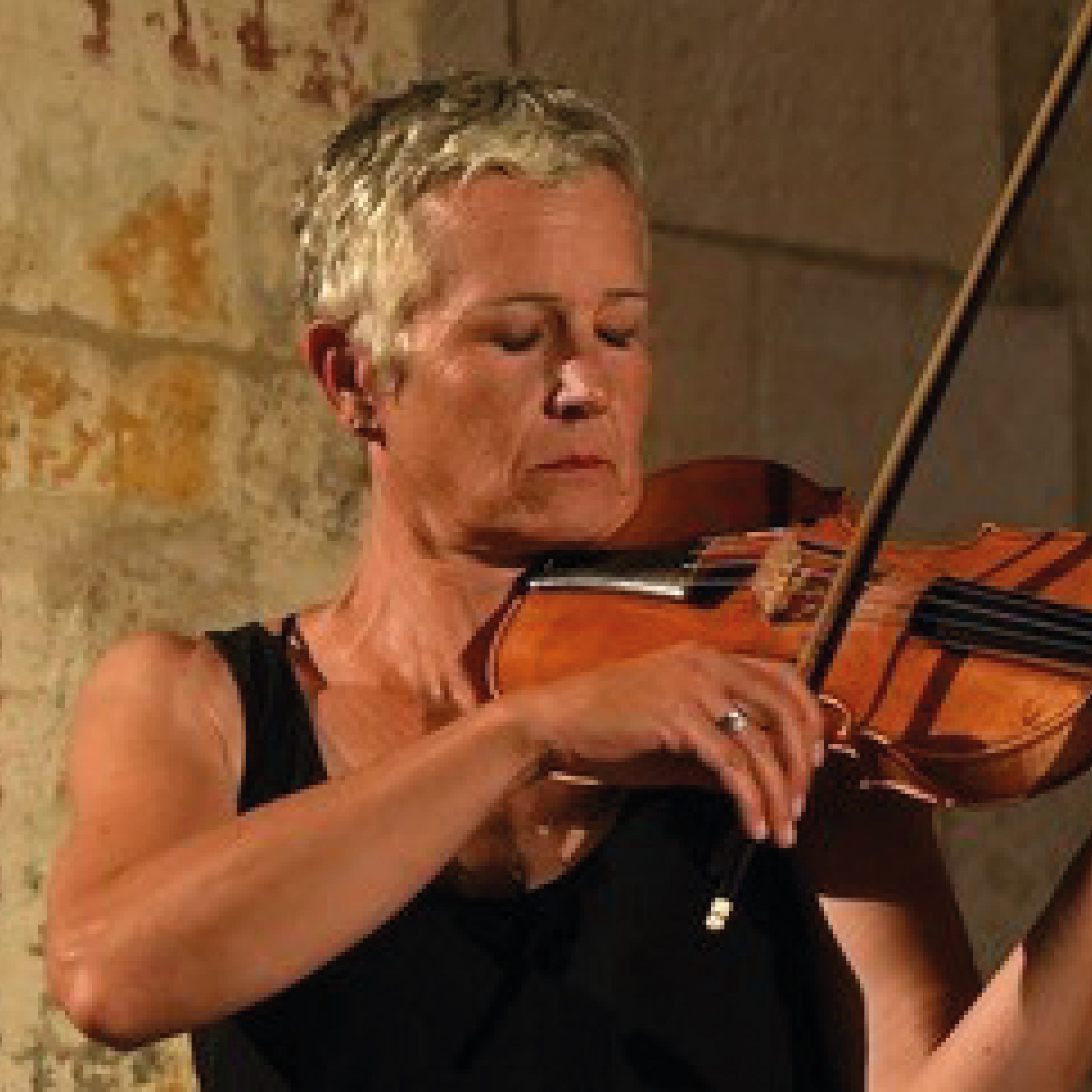 LES ARTISTES_04 Armelle Cuny Mont Brouilly